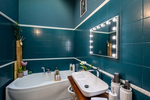 Bagno in stile eclettico di 5 di Valeria Home Interior
