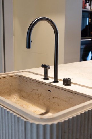 Cucina in stile contemporaneo di 110 di Abitacolo Interni