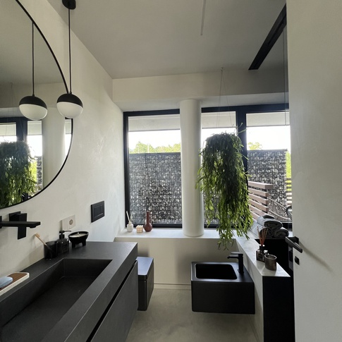 Bagno in stile minimal di 15 di Diletta Castagna Studio Bagno in stile minimal di 15 di Diletta Castagna Studio