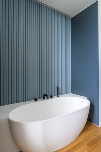 Bagno in stile mediterraneo di 5 di Lorenzo Rossi Architetto Bagno in stile mediterraneo di 5 di Lorenzo Rossi Architetto