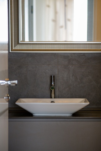 Bagno in stile contemporaneo di 6 di Kashtanova Tatyana