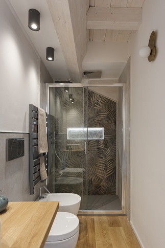 Bagno in stile moderno di 5 di Alice Palese Atelier