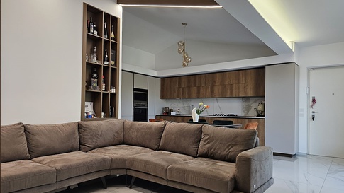 Open Space in stile moderno di 40 di CM Interiors