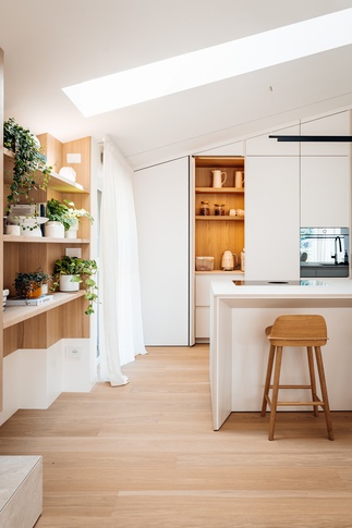 Open Space in stile japandi di 65 di Alexandra Designer