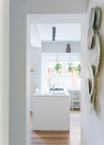 Cucina in stile contemporaneo di 40 di PERIMETRI studio