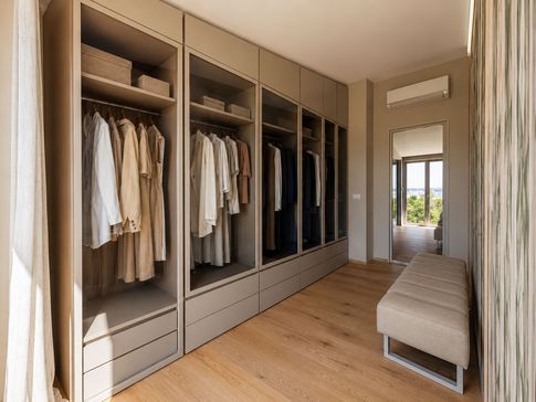 Cabina Armadio in stile glamour di 13 di JFD Juri Favilli Design Cabina Armadio in stile glamour di 13 di JFD Juri Favilli Design