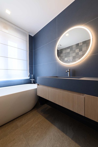 Bagno in stile contemporaneo di 3 di MANUARINO architettura design comunicazione Bagno in stile contemporaneo di 3 di MANUARINO architettura design comunicazione