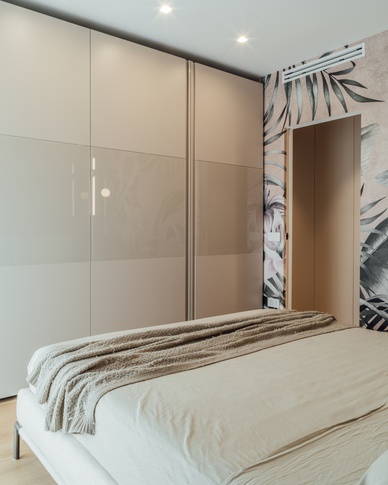 Camera da Letto in stile contemporaneo di 14 di Francesco Cardano Interior Designer