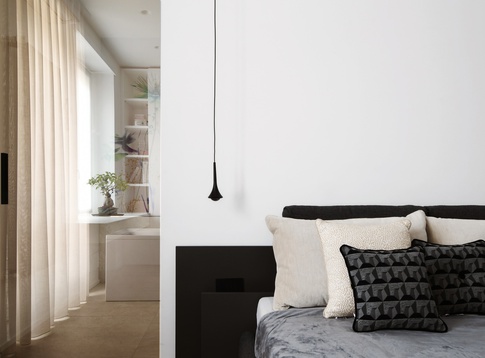 Camera da Letto in stile contemporaneo di 21 di kkarchitecture Camera da Letto in stile contemporaneo di 21 di kkarchitecture