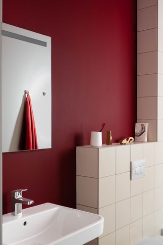 Bagno in stile iconico di 5 di LATER STUDIO / paola cortesi architetto Bagno in stile iconico di 5 di LATER STUDIO / paola cortesi architetto