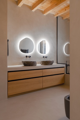 Bagno in stile soft industrial di 11 di Simona Fogalesi interior designer