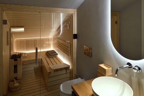 Bagno in stile moderno di 8 di RGAstudio