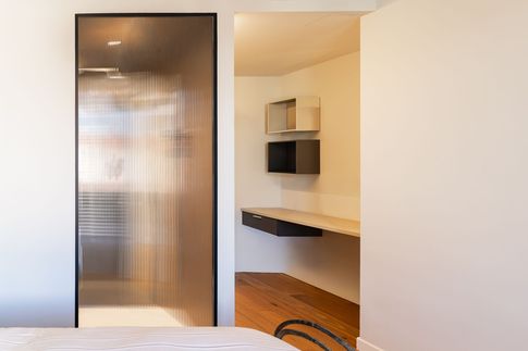 Camera da Letto in stile eclettico di 14 di Davide Gratteri Architetto