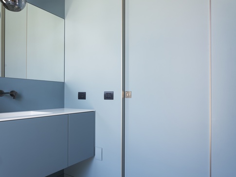Bagno in stile contemporaneo di 12 di Andrea Benedetti Architetto Bagno in stile contemporaneo di 12 di Andrea Benedetti Architetto