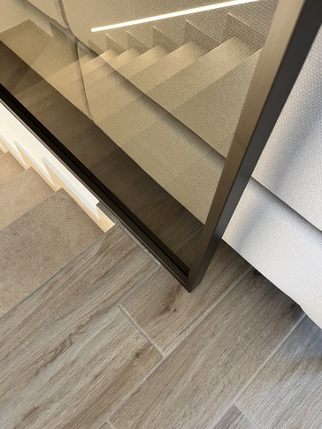 Ingresso in stile contemporaneo di 5 di BF interni