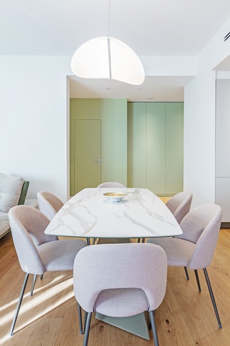 Open Space in stile contemporaneo di 40 di Studio Nakse