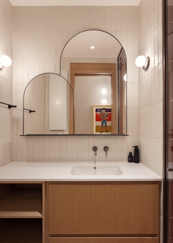 Bagno in stile contemporaneo di 20 di NOMADE ARCHITETTURA
