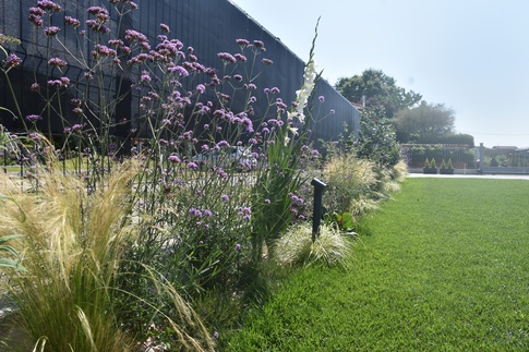 Giardino in stile cottagecore di 22 di Ndesign studio Giardino in stile cottagecore di 22 di Ndesign studio