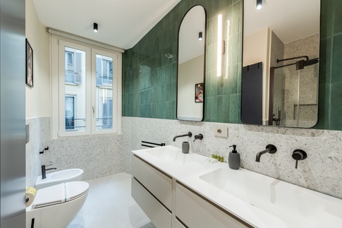 Bagno in stile contemporaneo di 5 di FCInteriorDesignStudio |