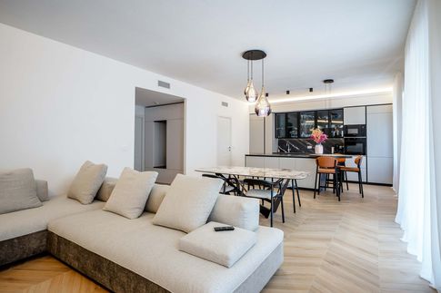 Open Space in stile contemporaneo di 45 di Gianluca Chiocca Interior Design Studio