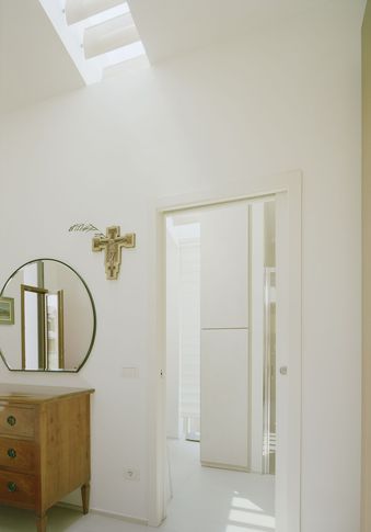 Camera da Letto in stile minimal di 15 di ellevuelle architetti