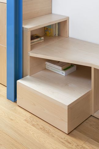 Open Space in stile contemporaneo di 35 di Giulia Dagheti Architetto