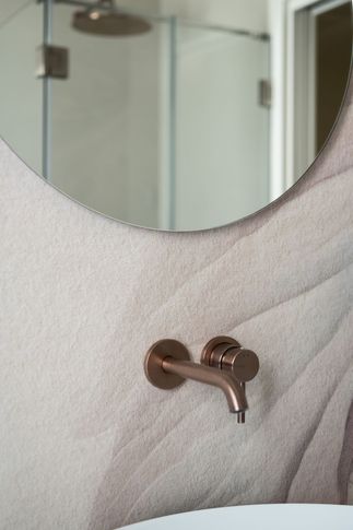 Bagno di Servizio in stile contemporaneo di 5 di Areadieci architettura
