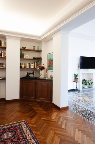 Ingresso in stile classico di 22 di Valentina Solera Architetto