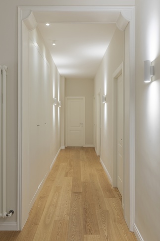 Corridoio in stile contemporaneo di 10 di Alessandra Avagnano Architetto Corridoio in stile contemporaneo di 10 di Alessandra Avagnano Architetto