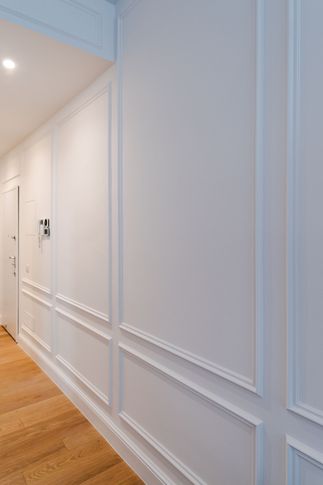 Corridoio in stile contemporaneo di 9 di Technical Works SRL