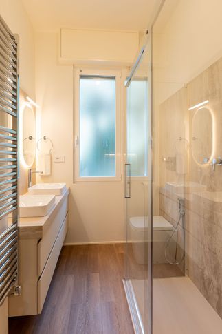 Bagno in stile mediterraneo di 3 di Chiara Fedele Interior Design Bagno in stile mediterraneo di 3 di Chiara Fedele Interior Design