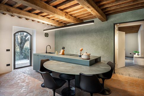 Cucina in stile contemporaneo di 25 di Nauraleverticale Cucina in stile contemporaneo di 25 di Nauraleverticale