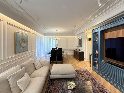 Sala da Pranzo in stile contemporaneo di 35 di Studio Gaetano Riccardelli