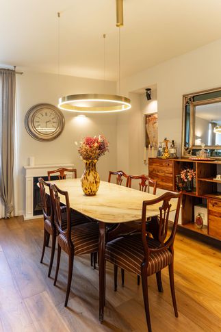 Soggiorno in stile eclettico di 30 di Davide Gratteri Architetto