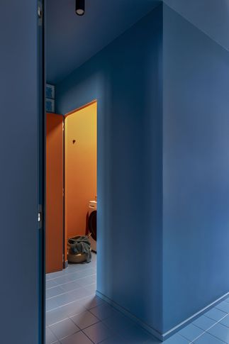 Lavanderia in stile pop art di 3 di EMANUELA GARINO - studio di architettura