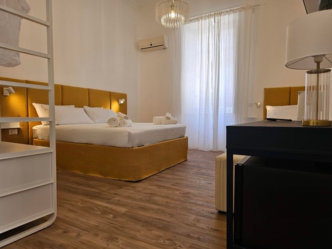 Camera da Letto in stile classico di 22 di Alessandra Gambino Architetto - AGA