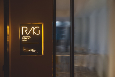Ingresso in stile eclettico di 4 di RAG Architettura di Giuseppe Raimondo Architetto