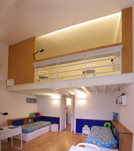 Cameretta Bambini in stile contemporaneo di 23 di Alessandra Forino