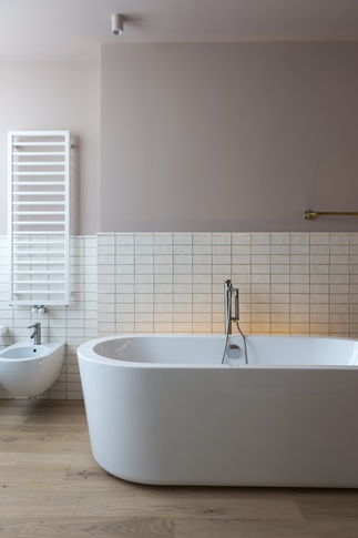 Bagno in stile contemporaneo di 9 di MatStudio Bagno in stile contemporaneo di 9 di MatStudio