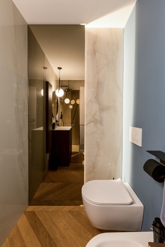 Bagno in stile contemporaneo di 5 di Francesco Cardano Interior Designer