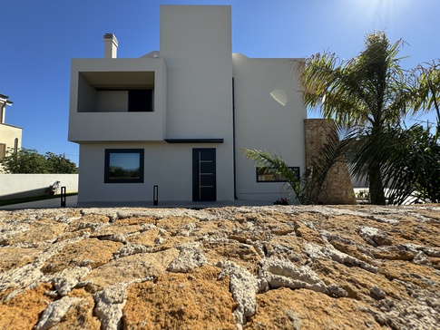 Facciata in stile contemporaneo di null di Giuseppe Palermo architetto (Soqquadro architetti)