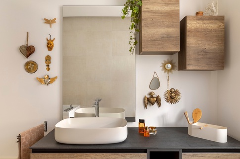 Bagno in stile contemporaneo di 7 di Caterina Scamardella Architetto Bagno in stile contemporaneo di 7 di Caterina Scamardella Architetto