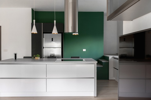 Open Space in stile contemporaneo di 45 di italo armone design studio Open Space in stile contemporaneo di 45 di italo armone design studio