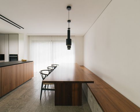 Sala da Pranzo in stile minimal di 20 di Didonè Comacchio Architects