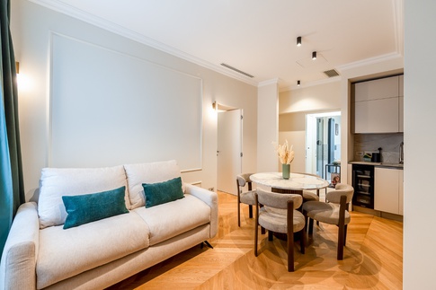 Open Space in stile contemporaneo di 18 di FCInteriorDesignStudio | Open Space in stile contemporaneo di 18 di FCInteriorDesignStudio |