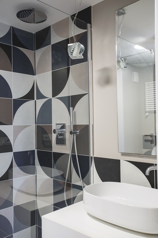 Bagno in stile contemporaneo di 4 di Valentina Varricchio Architetto Bagno in stile contemporaneo di 4 di Valentina Varricchio Architetto