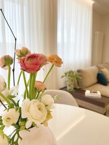 Open Space in stile contemporaneo di 48 di Rosaura D’Alessandro