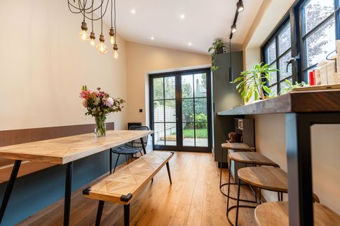 Cucina in stile contemporaneo di 60 di AT Design Studio