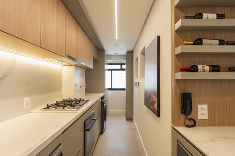 Cucina in stile moderno di 15 di Guzlive