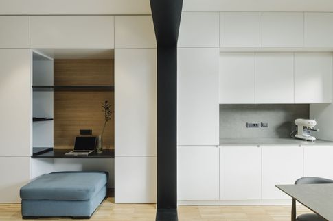 Open Space in stile contemporaneo di 38 di Tramas Open Space in stile contemporaneo di 38 di Tramas